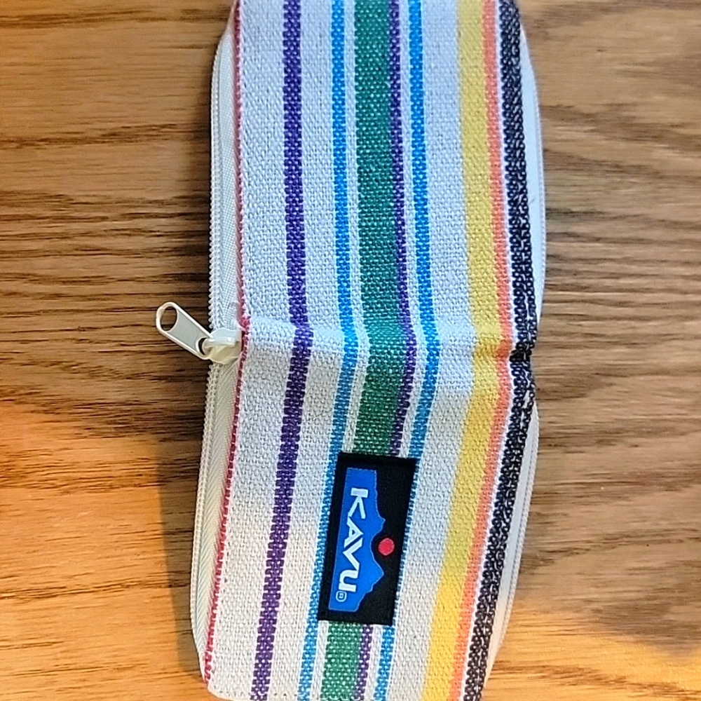 KAVU Zip Fold Wallet - Picture 3 of 4